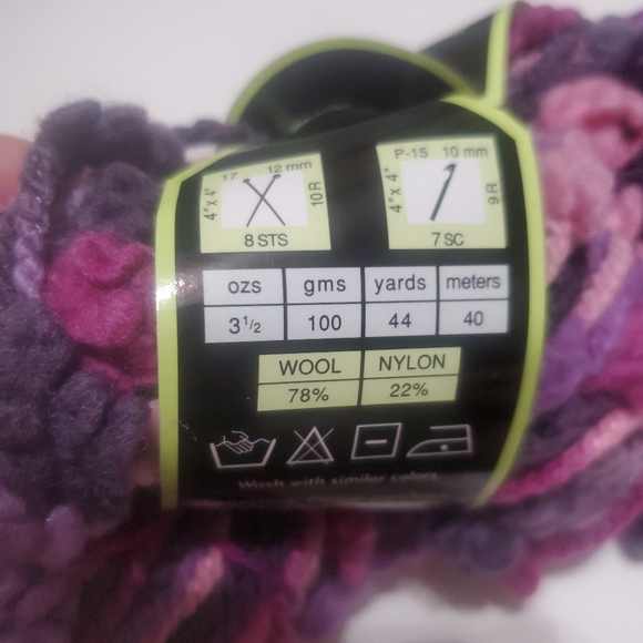 2/$15 Y2K Boucle Yarn Sensations Fanatic Berry 807404087718 - Picture 3 of 5
